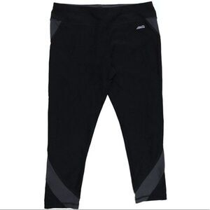 Black and Grey Avia Athletic Exercise Capris